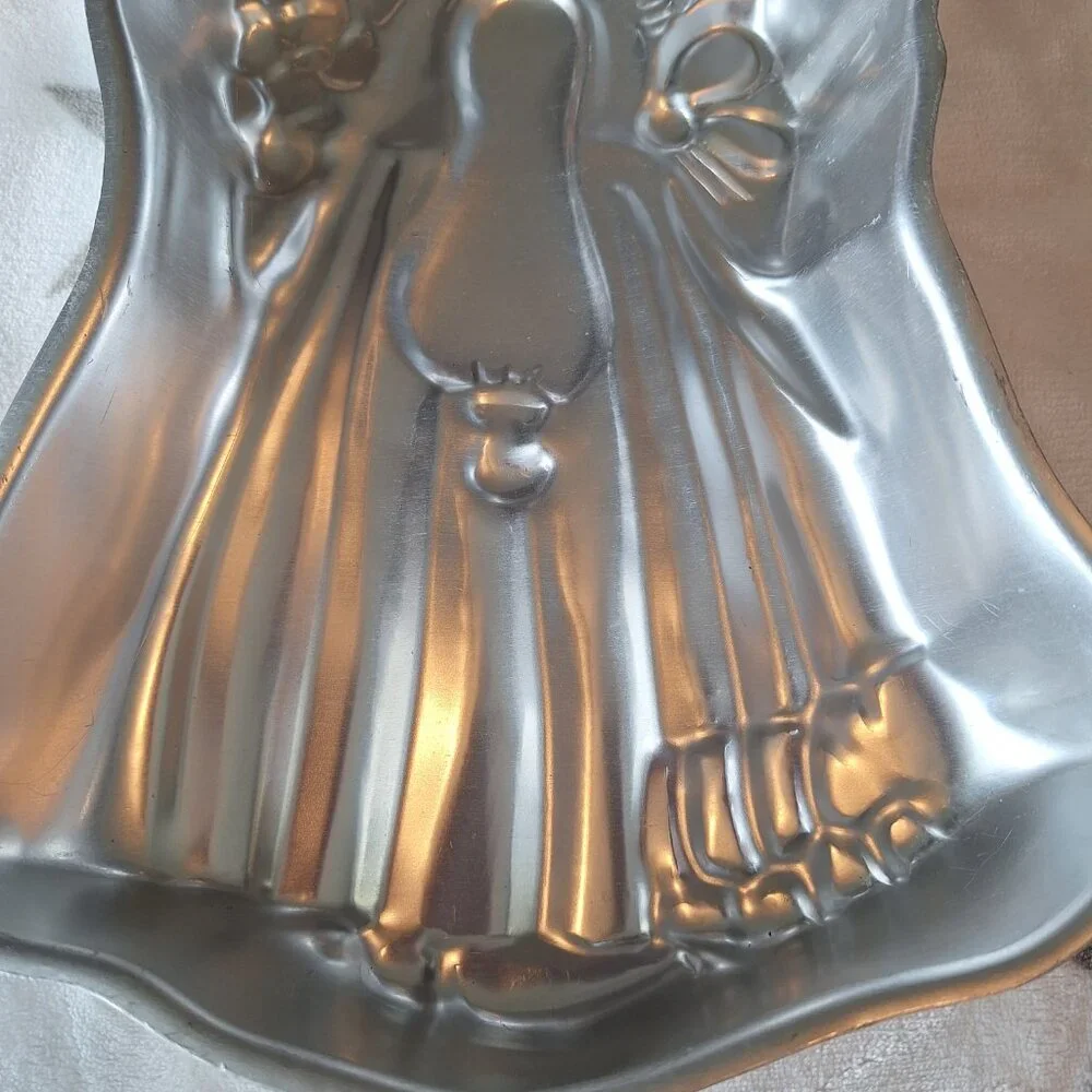 1975 Wilton Aluminum Cake‎ Pan Mold Holly Hobbie American Greetings Corp 502-194